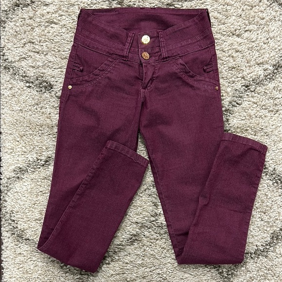 Butt Lifting Burgundy Women’s Colombian Jeans - Picture 1 of 6